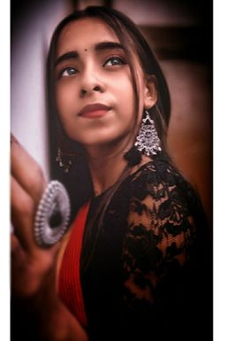 Naina Joshi - Model in Dehradun | www.dazzlerr.com