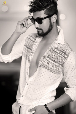 Md Yamin Sulemani - Model in Delhi | www.dazzlerr.com