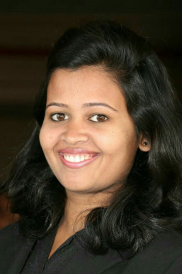 Sashmita Nanda - Anchor in Delhi | www.dazzlerr.com