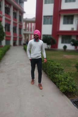 Harmeet Singh - Model in Bathinda | www.dazzlerr.com