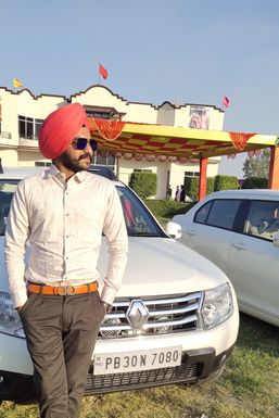 Harmeet Singh - Model in Bathinda | www.dazzlerr.com