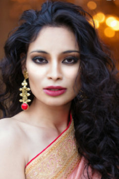 Aishwarya Joshi - Model in Delhi | www.dazzlerr.com