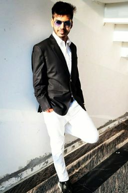 Ritik Rozra - Model in Karnal | www.dazzlerr.com