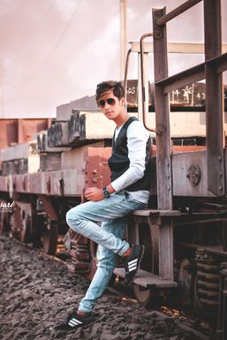 Abhishek Rajput - Model in Jaitwara | www.dazzlerr.com