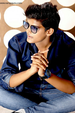 Vipin Yadav - Model in Delhi | www.dazzlerr.com