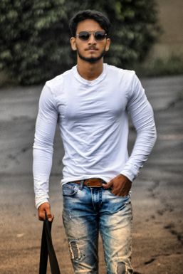Dinesh Naik - Model in Eluru | www.dazzlerr.com