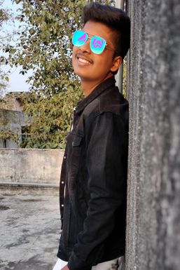 Prem Suralkar - Model in Amravati | www.dazzlerr.com
