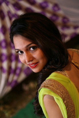 Gunjan Mishra - Model in Delhi | www.dazzlerr.com