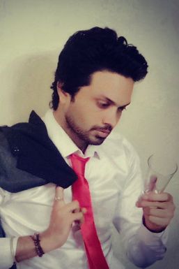 Rahul Verma - Actor in Thane | www.dazzlerr.com