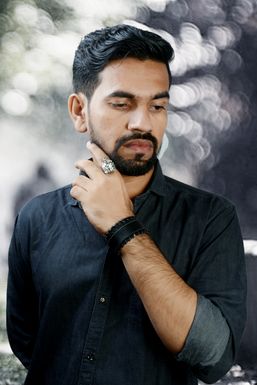 Pravin Dinkar - Model in Kalyan-Dombivali | www.dazzlerr.com