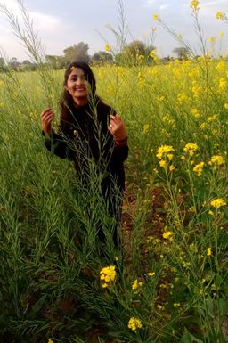 Queen Bulbul Hada - Model in Sheopur | www.dazzlerr.com
