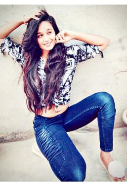 Tanvi Kashyap - Model in Faridabad | www.dazzlerr.com