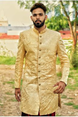 Vishal Sharma - Model in Kota | www.dazzlerr.com
