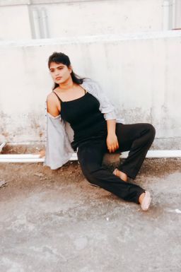 Chitra Mandle - Model in Mahasamund | www.dazzlerr.com