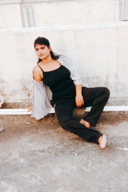 Chitra Mandle - Model in Mahasamund | www.dazzlerr.com