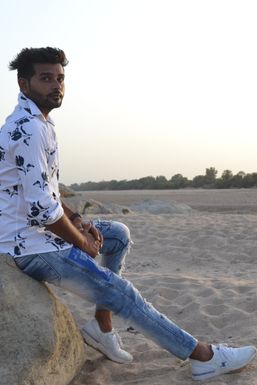 Ravindra Kumhar - Model in Jahazpur | www.dazzlerr.com