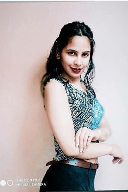 Diksha Sharma - Model in Mandi | www.dazzlerr.com