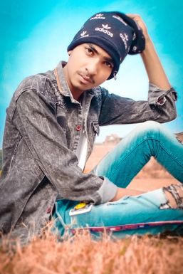 Vikram Yadav - Model in Auraiya | www.dazzlerr.com