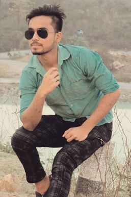 Ayush Singh - Model in Gumia | www.dazzlerr.com