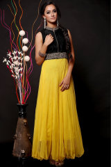 Sargun - Model in Delhi | www.dazzlerr.com