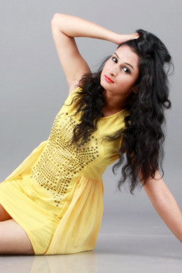 Damini Sinha - Model in Delhi | www.dazzlerr.com