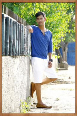 Prakash Jha - Model in Delhi | www.dazzlerr.com
