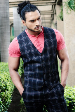 Sushil Kumar - Model in Delhi | www.dazzlerr.com