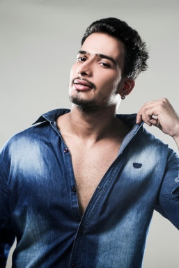 Nitin Pandey - Model in Noida | www.dazzlerr.com