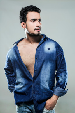 Nitin Pandey - Model in Noida | www.dazzlerr.com
