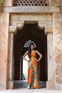 Pooja - Model in Delhi | www.dazzlerr.com