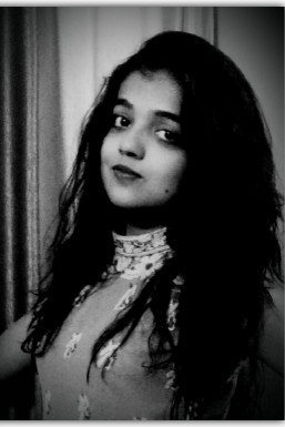 Anushriya Singh - Model in Delhi | www.dazzlerr.com