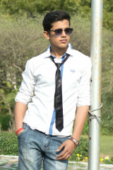 Navneet Vasist - Model in Delhi | www.dazzlerr.com