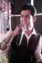 Abhishek Tripathi - Anchor in Delhi | www.dazzlerr.com