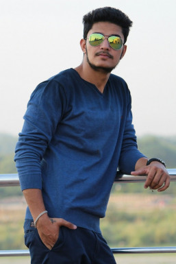 Akash Gahlot - Model in Delhi | www.dazzlerr.com