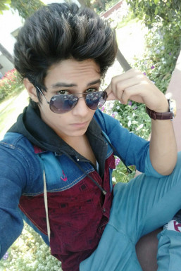 Aijaz Saifi - Model in Delhi | www.dazzlerr.com
