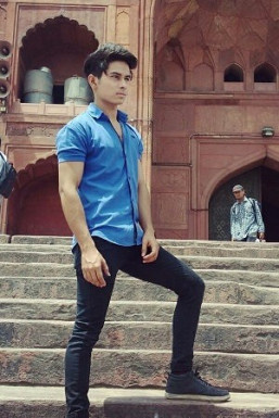 Aijaz Saifi - Model in Delhi | www.dazzlerr.com