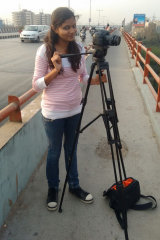 Sakshi Saxena - Anchor in Delhi | www.dazzlerr.com