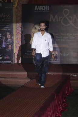 Saif Ali - Model in Agra | www.dazzlerr.com
