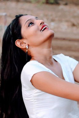 Harshali Patel - Model in Pune | www.dazzlerr.com