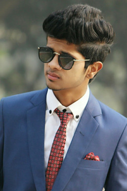 Javed Malik - Model in Delhi | www.dazzlerr.com