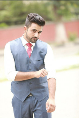 Arvind - Actor in Chandigarh | www.dazzlerr.com