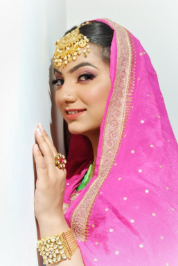 Rupali Raheja - Makeup Artist in Patiala | www.dazzlerr.com