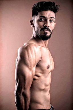 Nirav Bhabhor - Model in Ahmedabad | www.dazzlerr.com