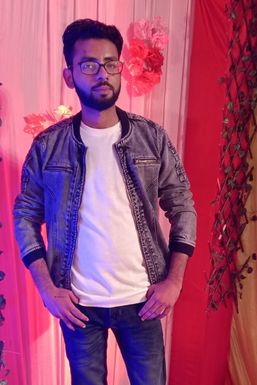 Moazzam Beg - Model in Delhi | www.dazzlerr.com