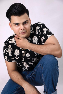 Aaditya Bharadwaj - Model in Delhi | www.dazzlerr.com