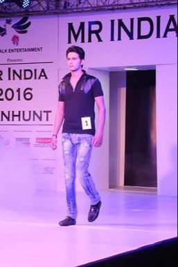 Mohit Kumar - Model in Delhi | www.dazzlerr.com