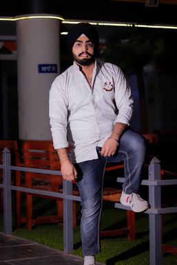 Karanpreet Singh - Model in Chandigarh | www.dazzlerr.com