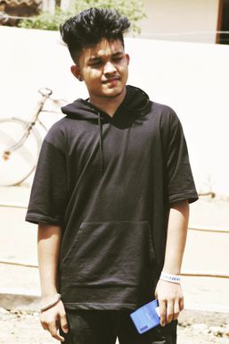 Nesh Kashyap - Model in Kharagpur | www.dazzlerr.com