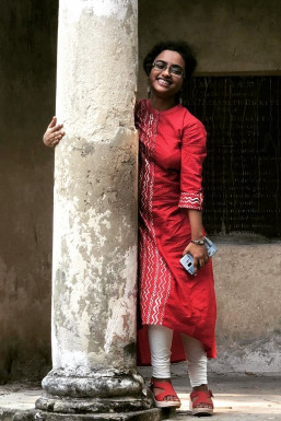 Anangsha Bakshi - Model in Kolkata | www.dazzlerr.com