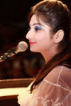Shina Gujral - Anchor in Delhi | www.dazzlerr.com